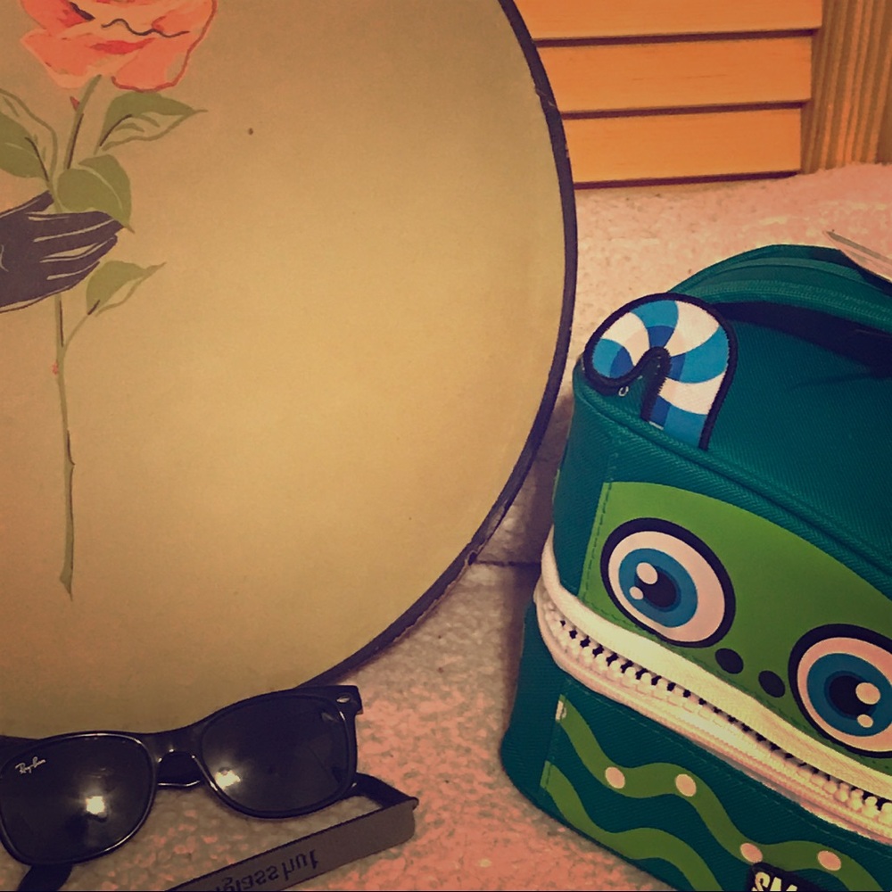 Authentic #Ray-bans for kids and #Smashbox! 🕶