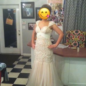 Pageant/ prom/ wedding dress