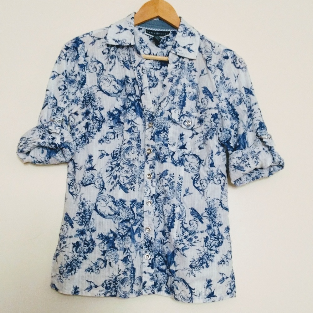 Blue floral pattern button down blouse