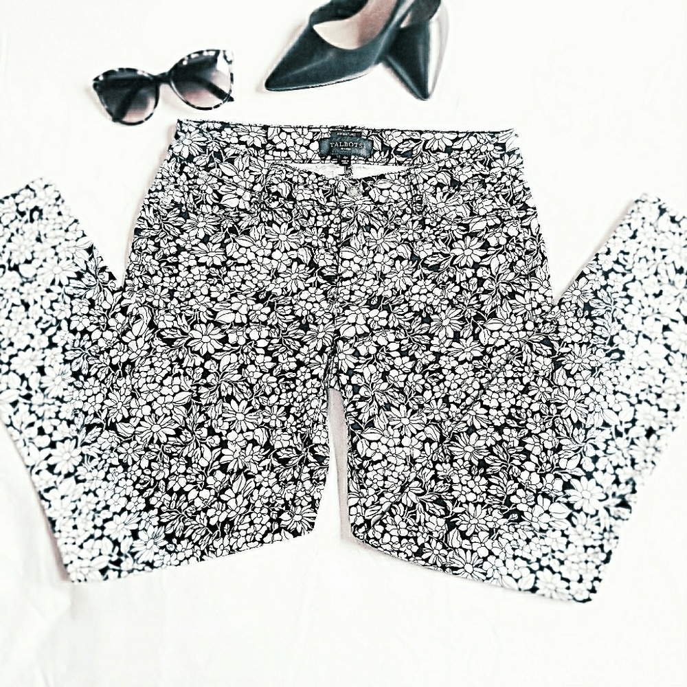 🌼🌻🌹Talbots🌹🌻🌼 Floral Skinny Petite