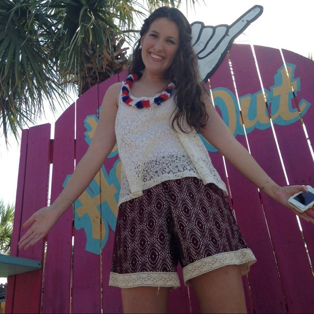 Shorts with lace detail