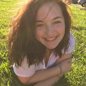 Meet your Posher, Alexis