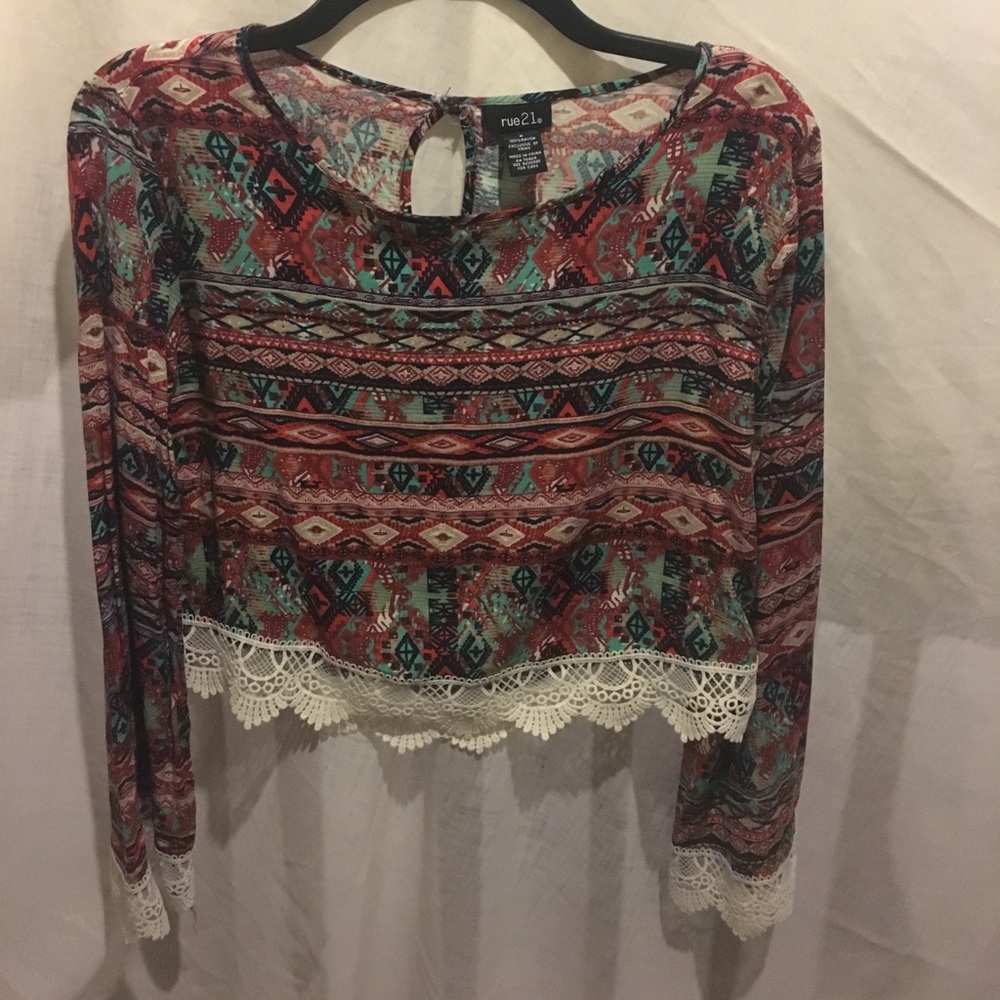 Aztec print flow lace crop top