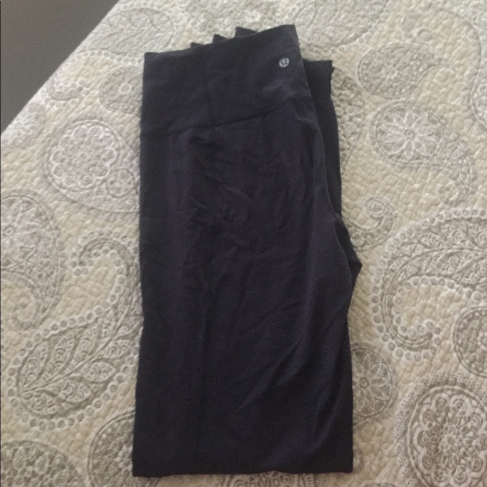 🌟flash sale🌟NWOT lululemon navy flare pant