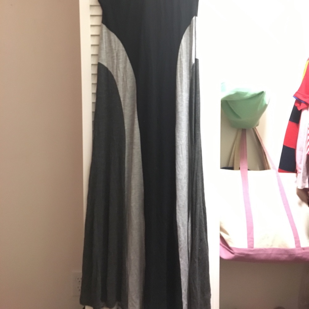 Black and gray maxi skirt