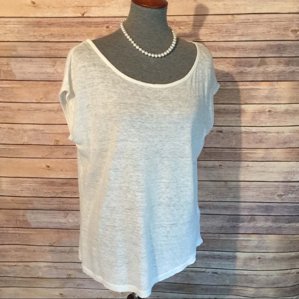 Essential Top in White