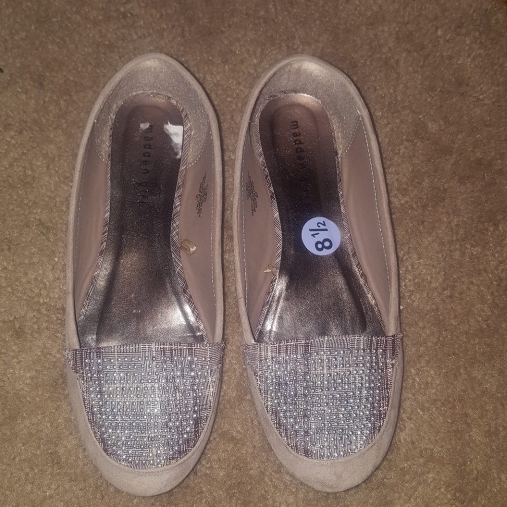 Madden Girl suede like flats size 8 1/2