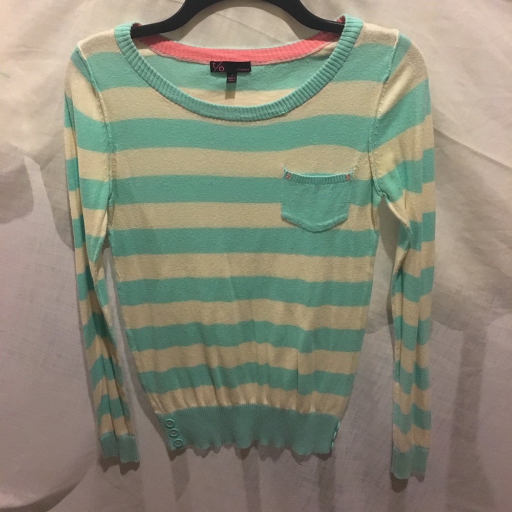 Striped scoop neck sweater