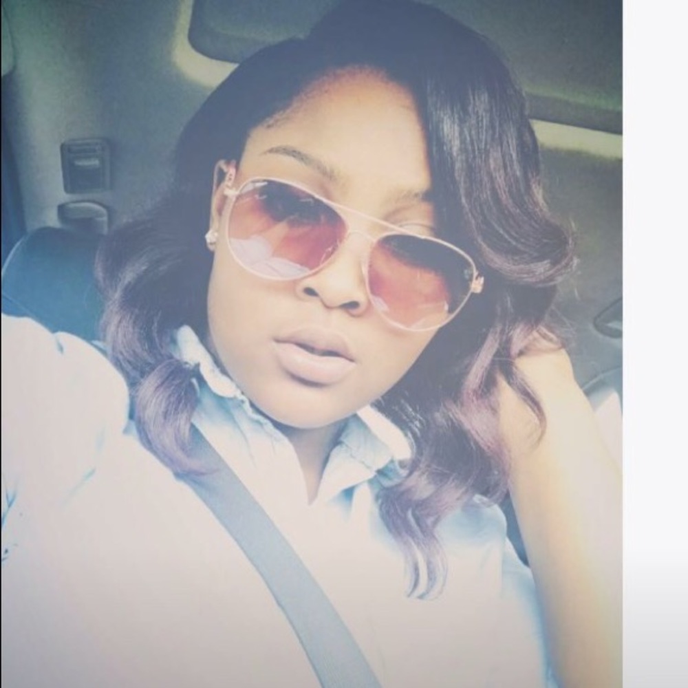 Meet your Posher, Sheron