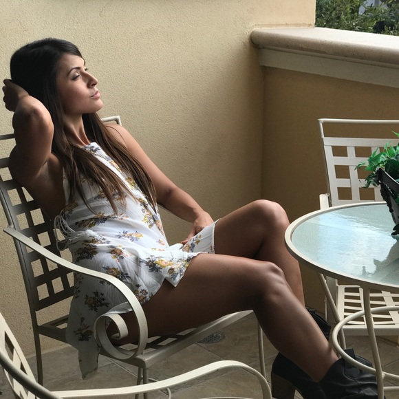 Floral tunic - Picture 3 of 6