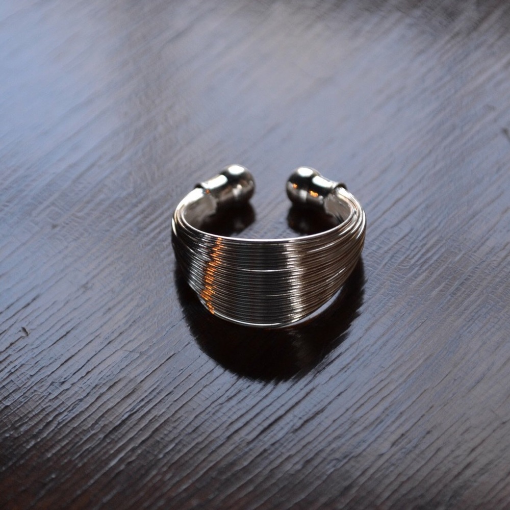Resizable Sterling Silver Stacked Bands Ring - Picture 4 of 4