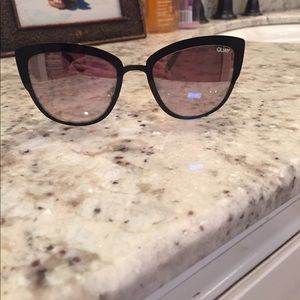 Quay sunglasses tag still on never worn