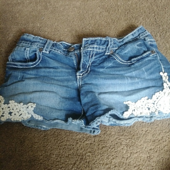 Maurices shorts - Picture 1 of 2