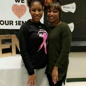 Meet your Posher, Sharon