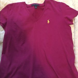 Ralph Lauren v-neck tee! ✨💛
