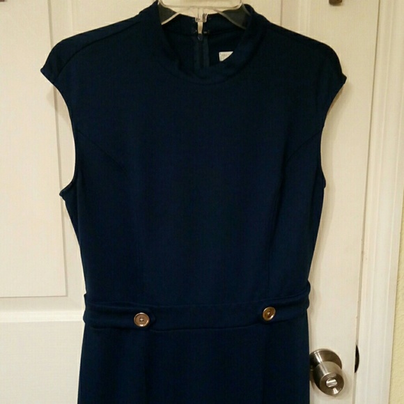 Dress - Picture 1 of 1
