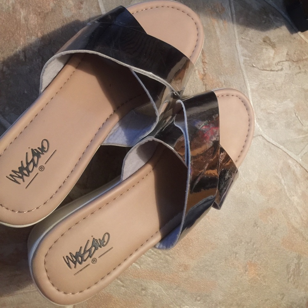 Creeper/wedge sandals