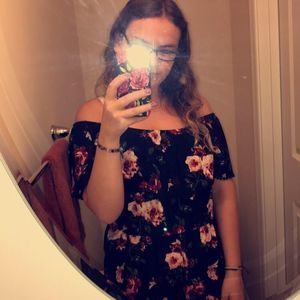 Meet your Posher, Abigail