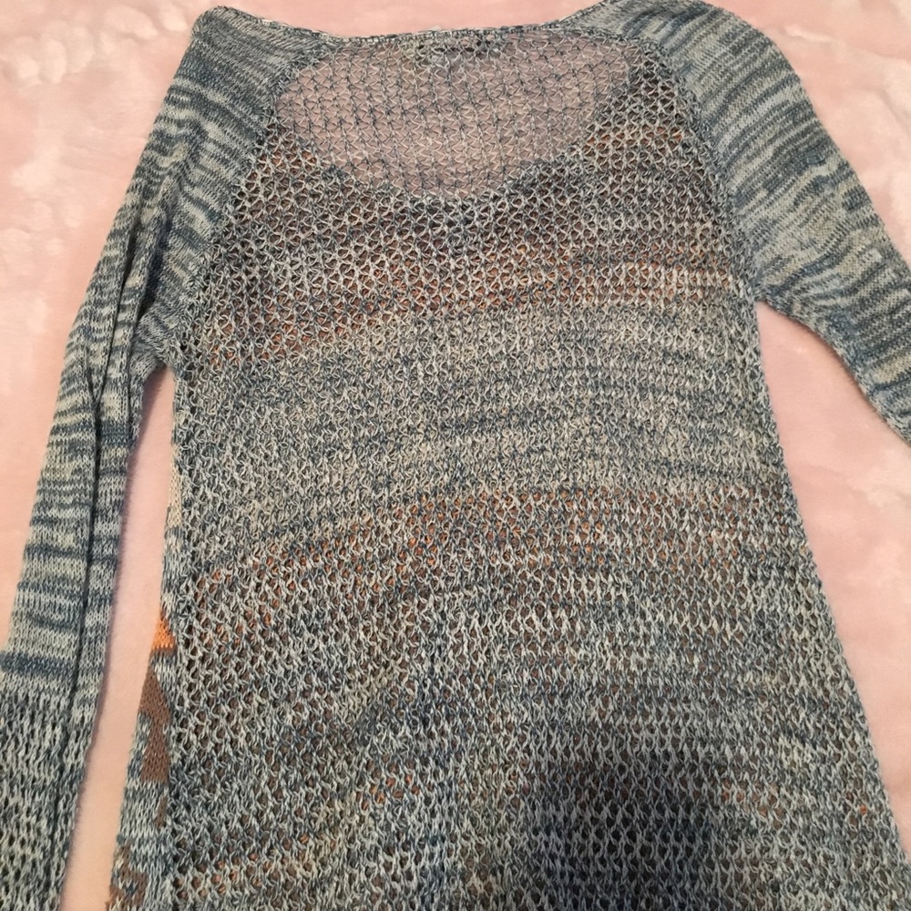 American Rag sweater - Picture 2 of 2