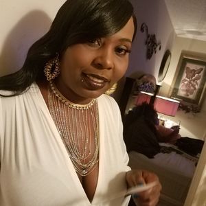 Meet your Posher, Lasonya