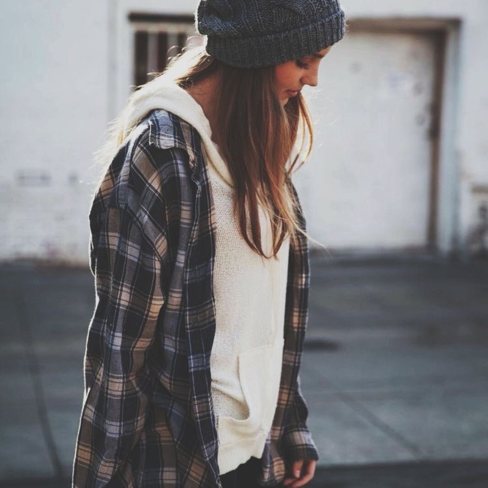 MADE A NEW LISTING 💓✨ Vintage Flannel Mystery Box - Picture 3 of 7