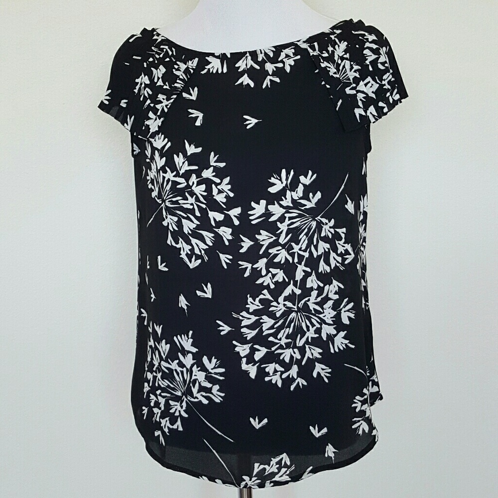 Banana Republic Accordion Sleeve Top XS Petite