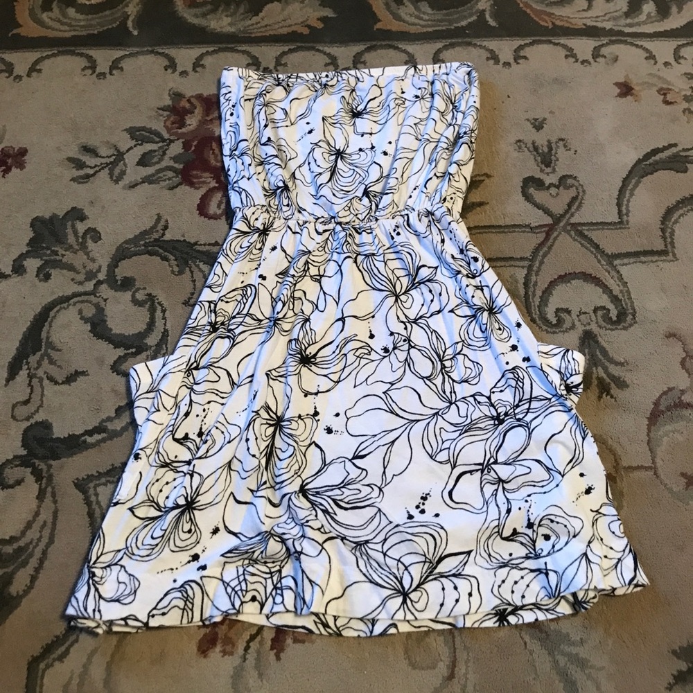 Strapless dress