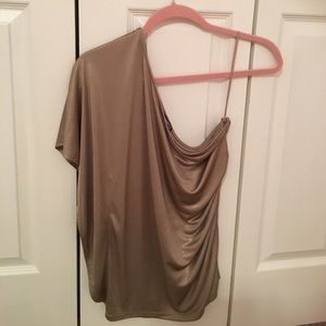 One shoulder top