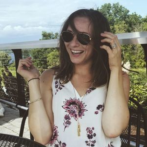 Meet your Posher, Alexis