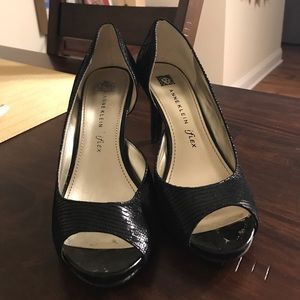Anne Klein black heel