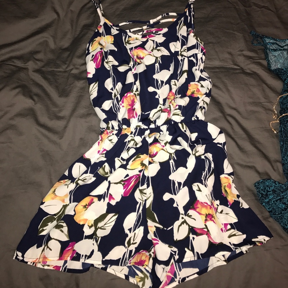 Romper bundle!!! - Picture 4 of 7