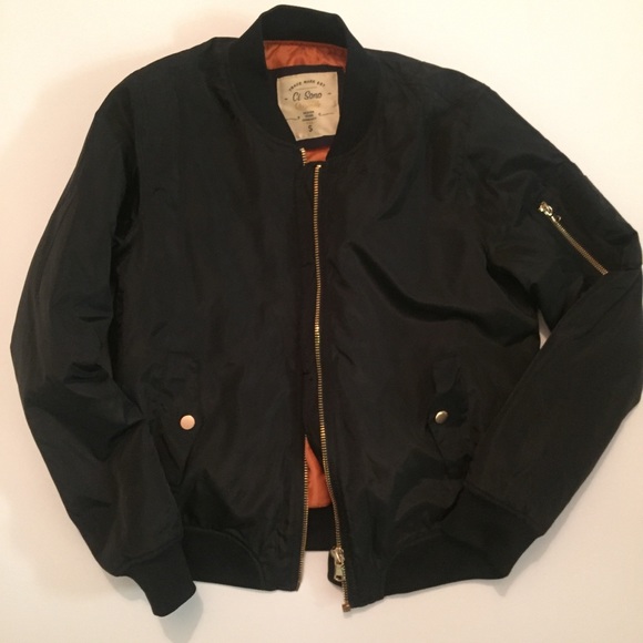 ci sono Jackets & Blazers - NWOT Black Bomber Jacket