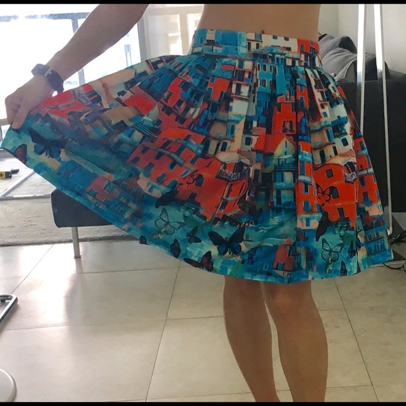 Skirt - Picture 3 of 3