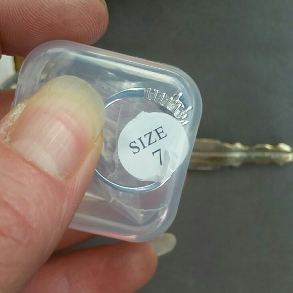 Ring - Picture 2 of 2