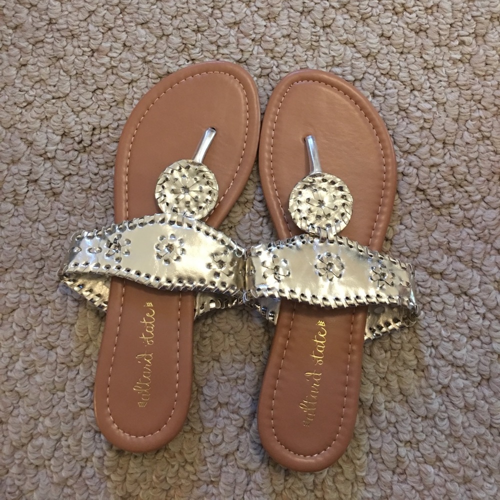 Altars state sandals