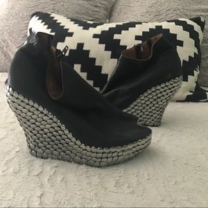 Jeffery Campbell Rare Tick peep toe wedges