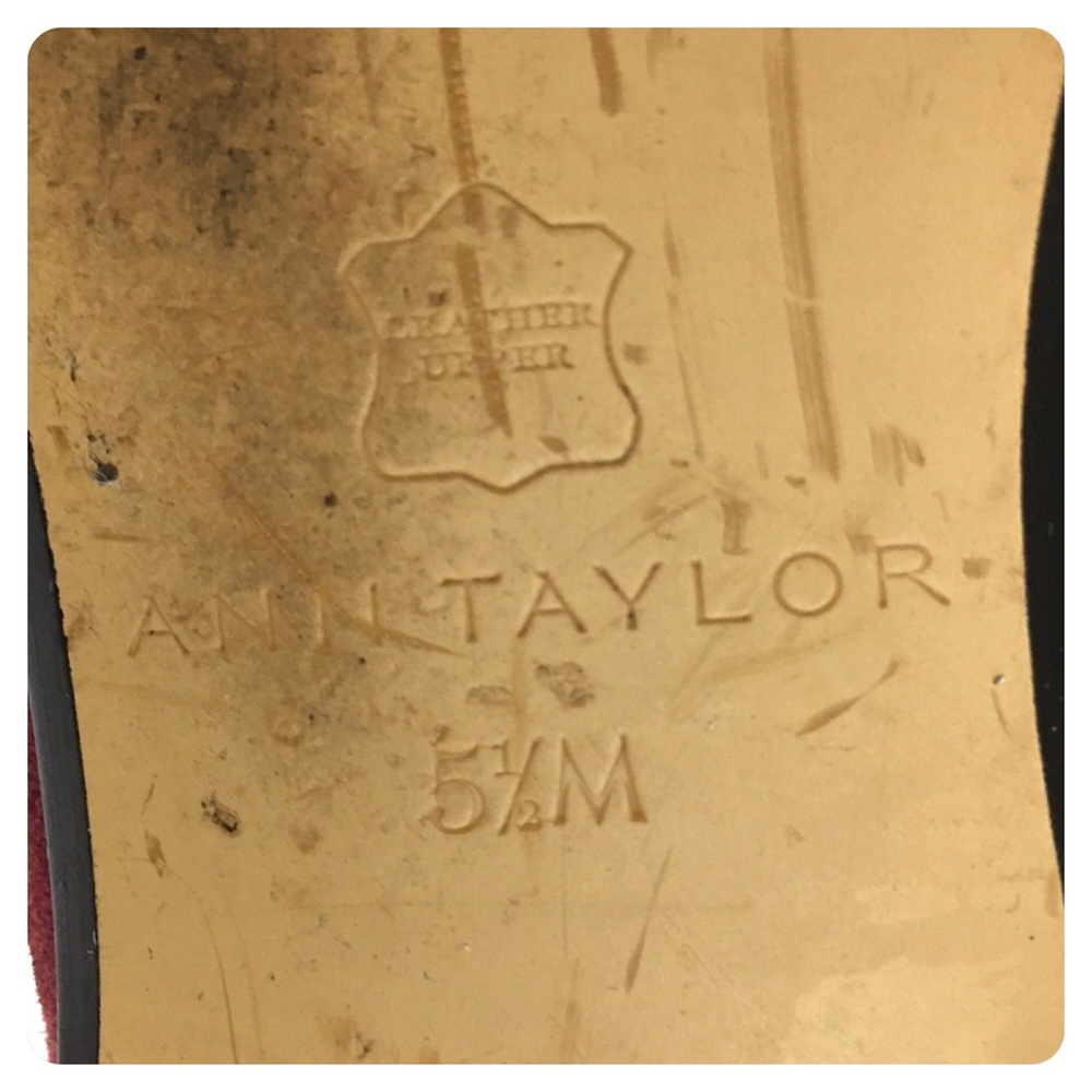 ANN TAYLOR pointed toe flats - Picture 5 of 6