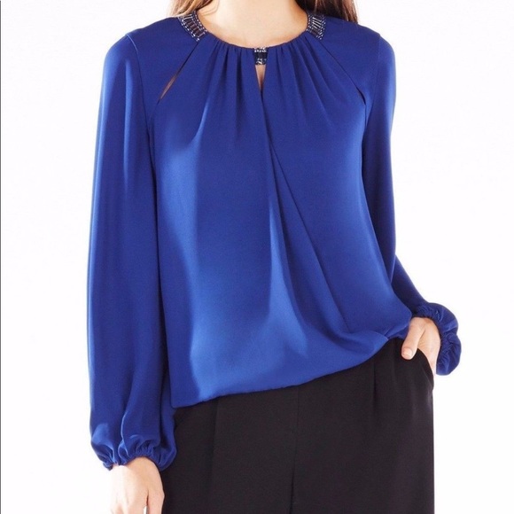 Women's Blue Kaelyn Embellished-neck Blouse - Picture 3 of 5