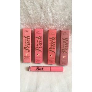 2 Sweet Peach Creamy Lip Glosses