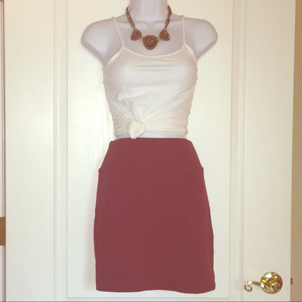 NWT Women's Burgundy, Size Small, Skirt
