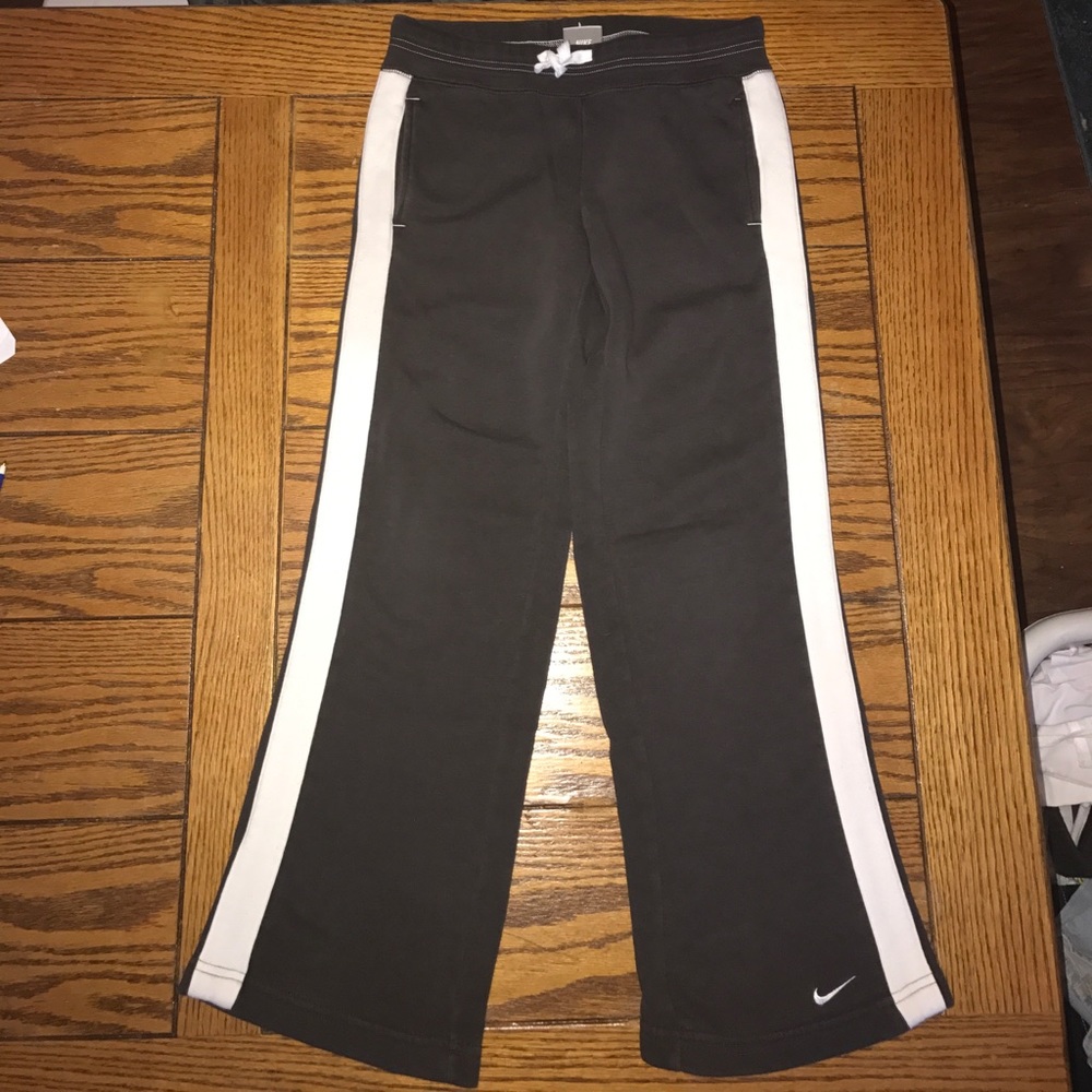 Girls Nike sweats