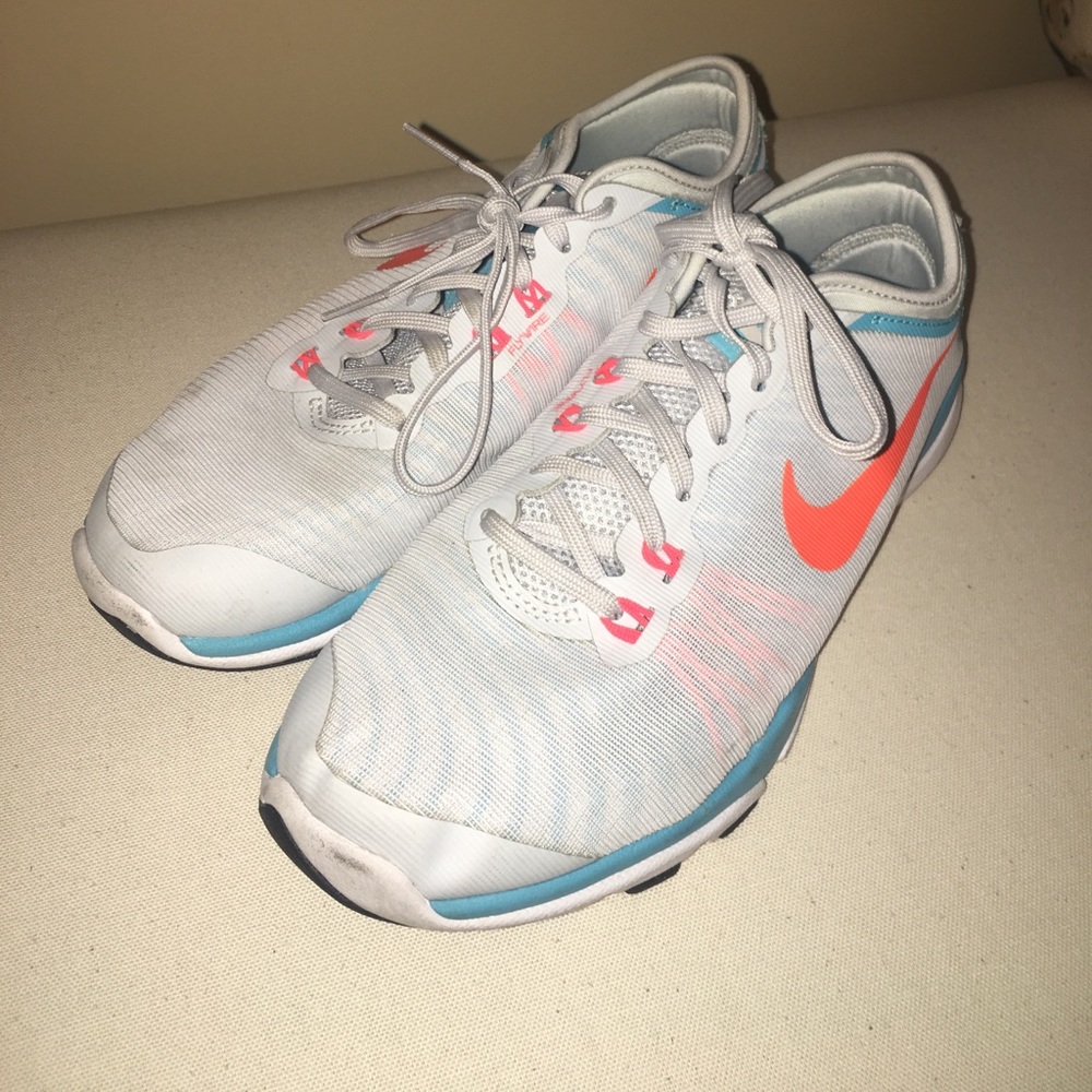 Used Nike Sneakers