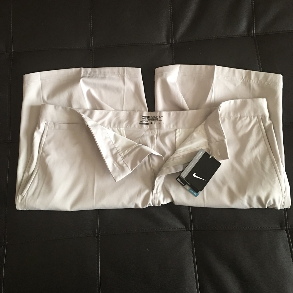 *NWT* Nike Golf Dri Fit Shorts