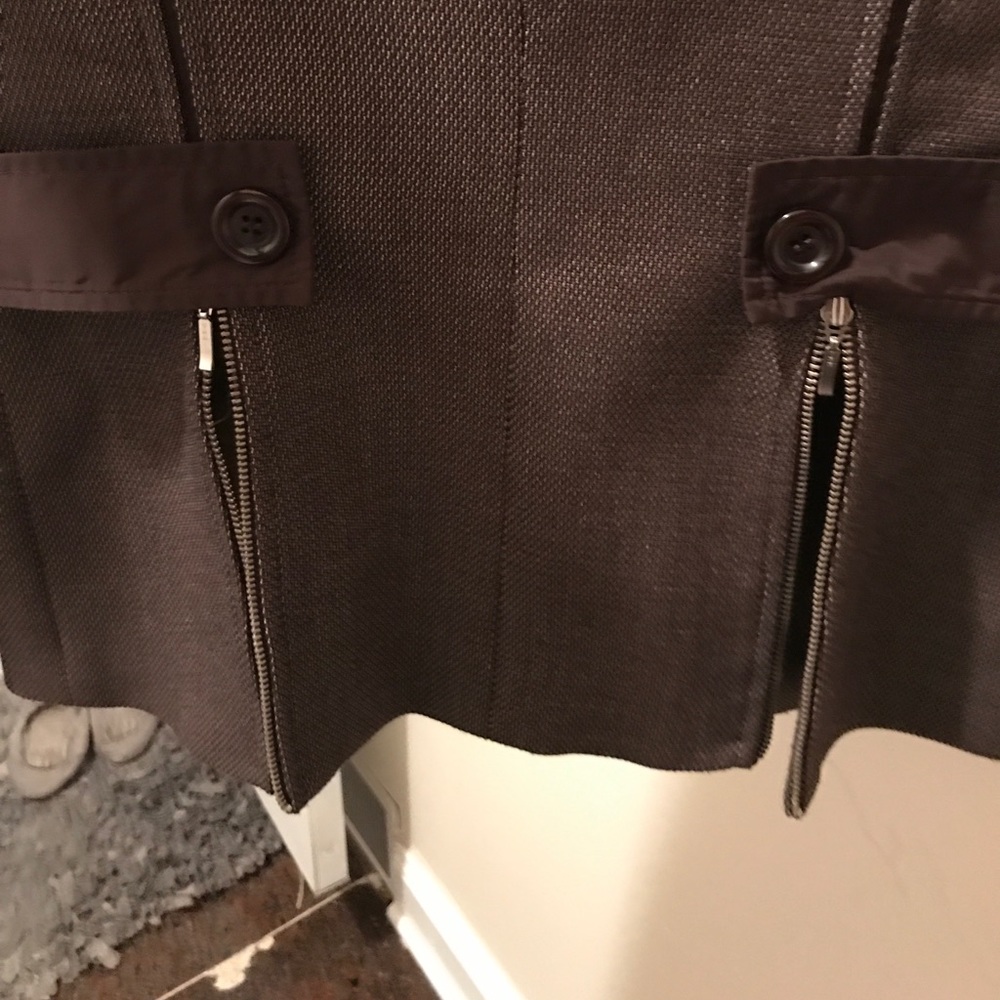 Blazer - Picture 5 of 6