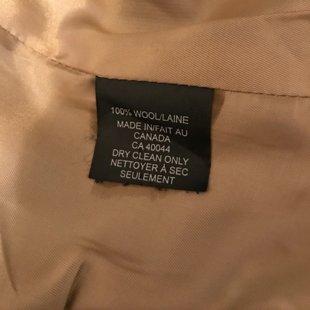 Blazer - Picture 6 of 6