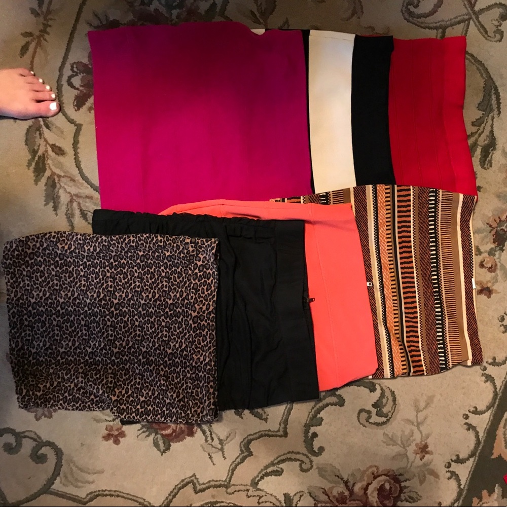 FITTED MINI SKIRTS