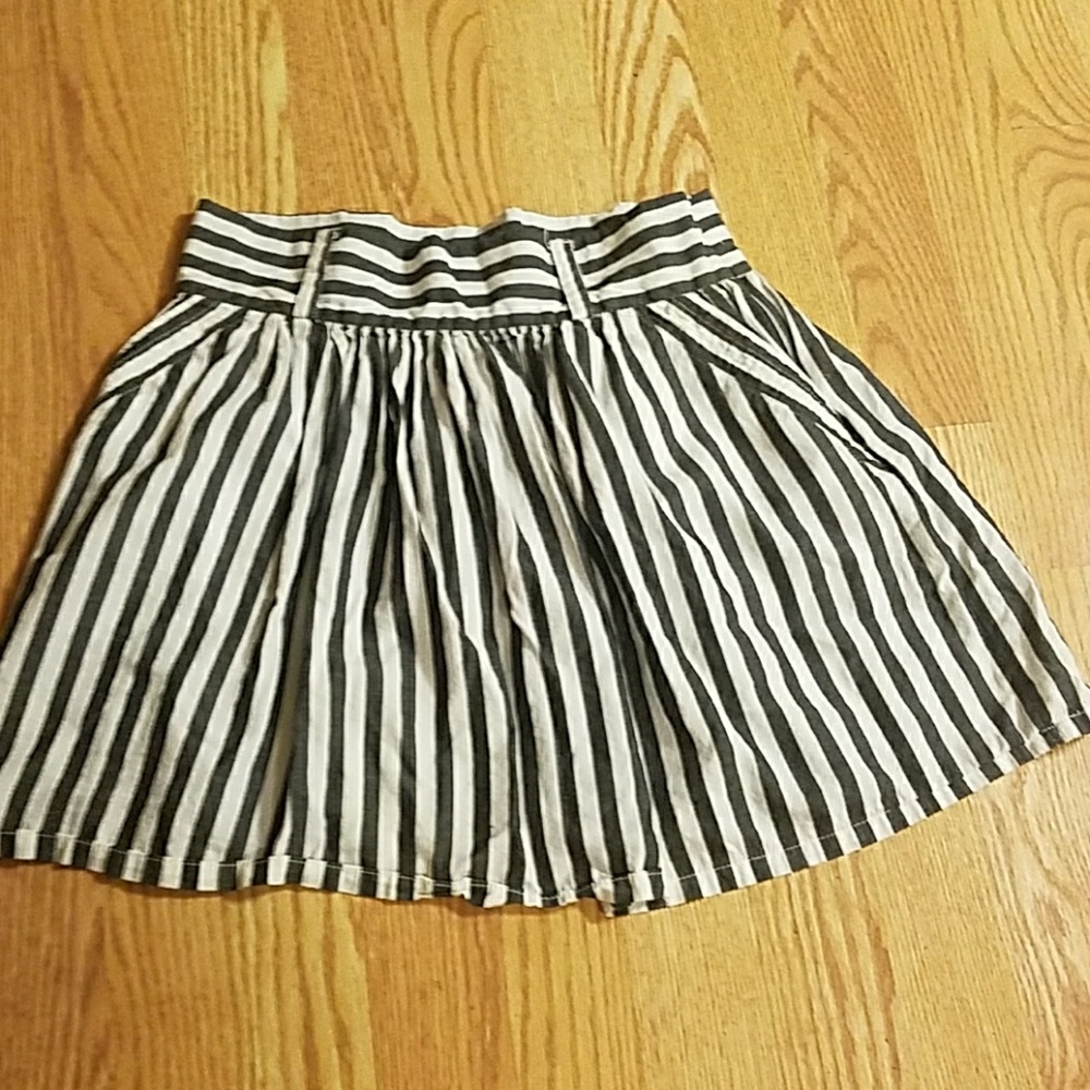 Forever 21 denim and white striped skirt