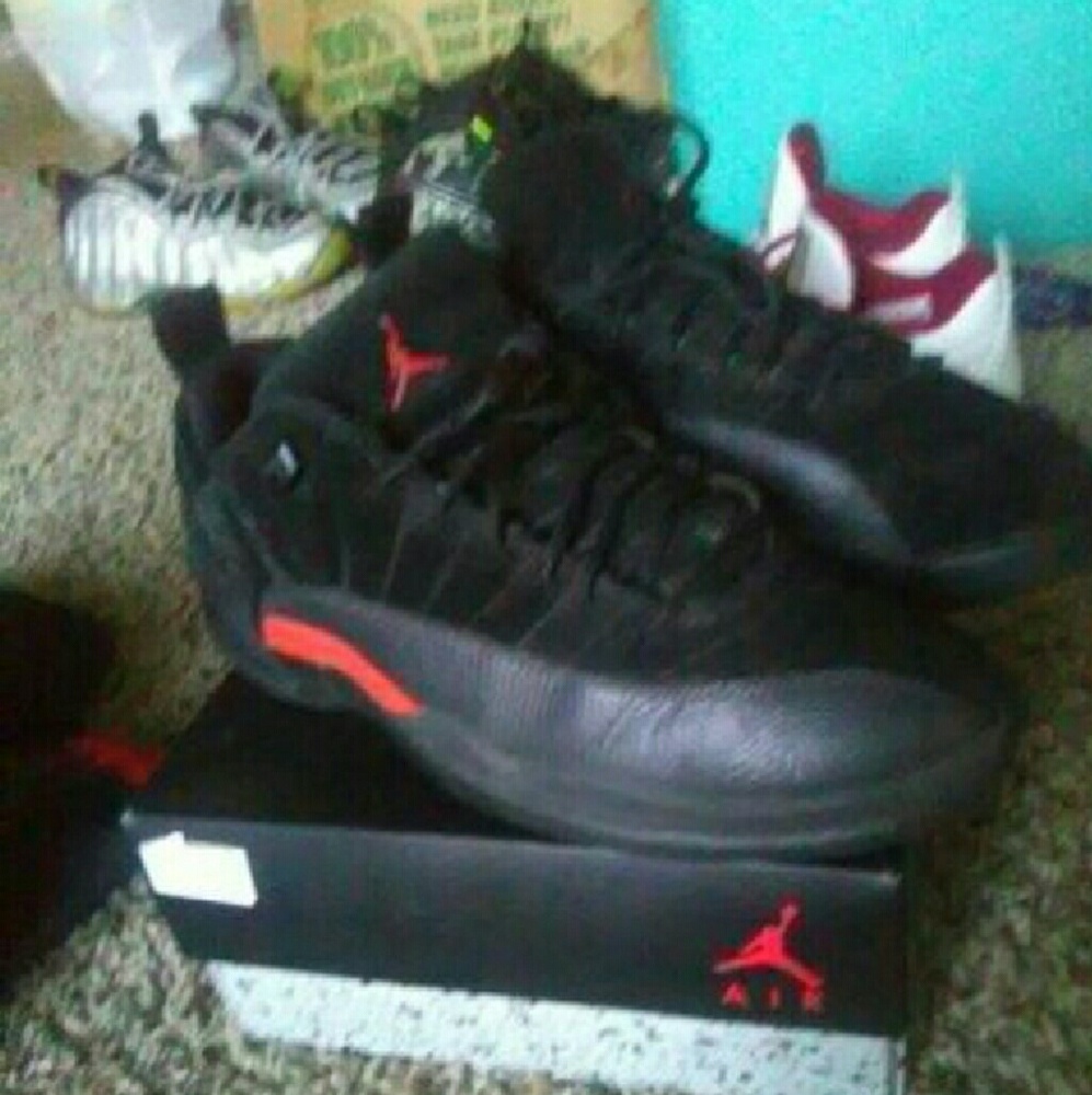 Jordan low 12s max orange