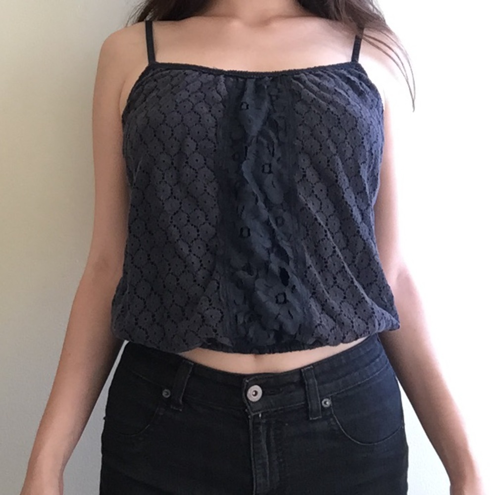 Hollister top