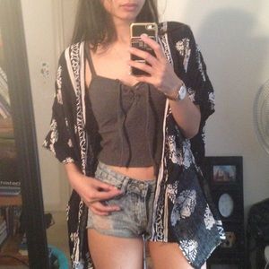 Thin navy kimono with design